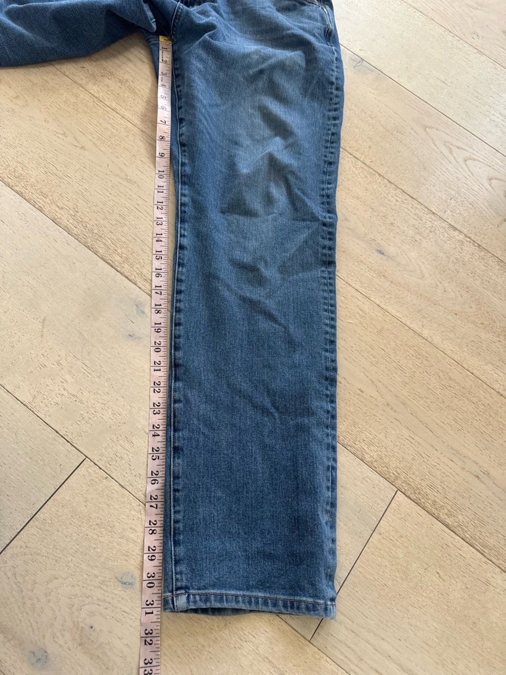 Flint and Tinder Straight Fit Jeans Mens 36x32 ( 34x31)Blue Light Wash Denim - Picture 6 of 7